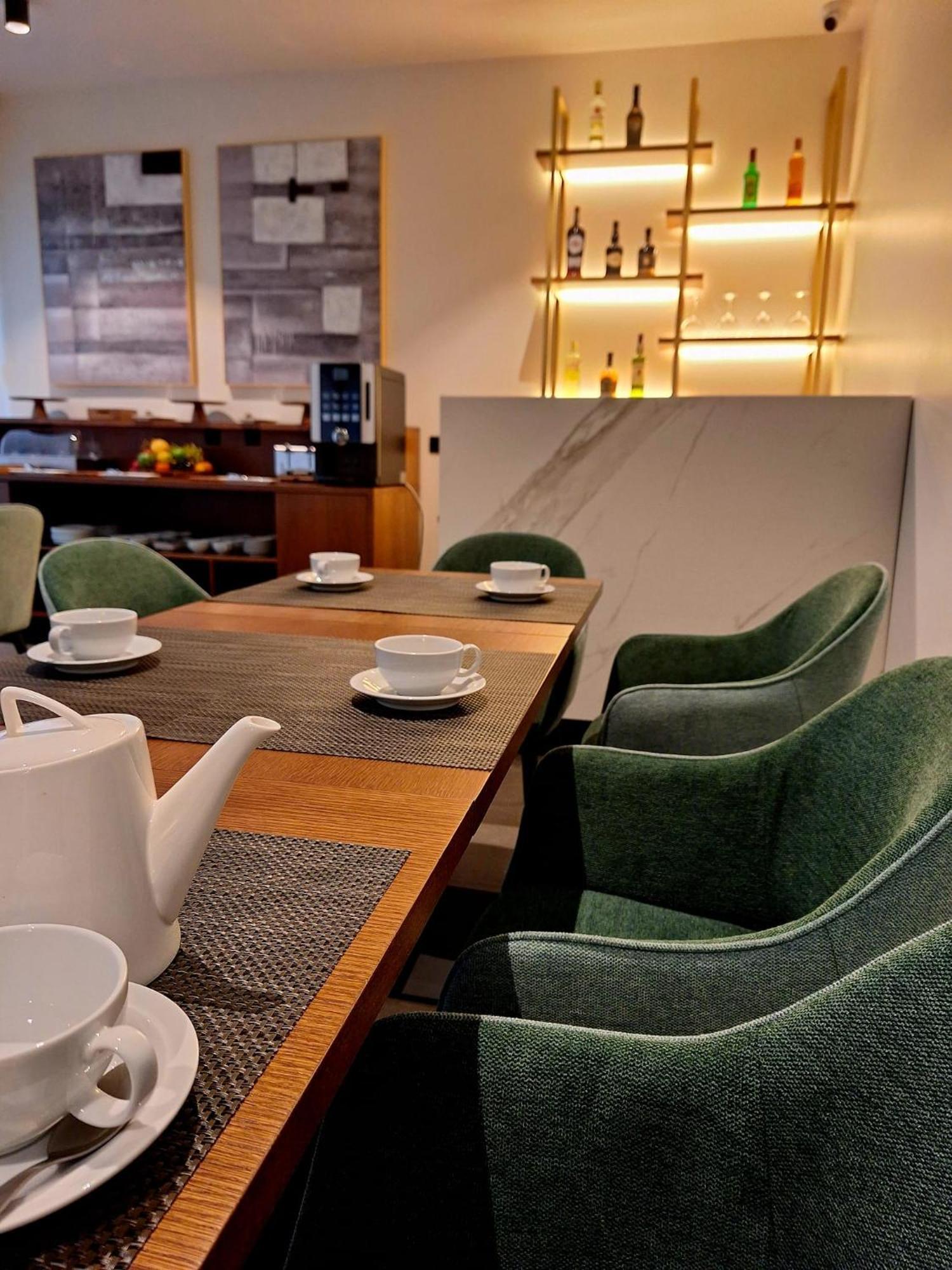 3M Hostel & Suites 알바이아세레 외부 사진
